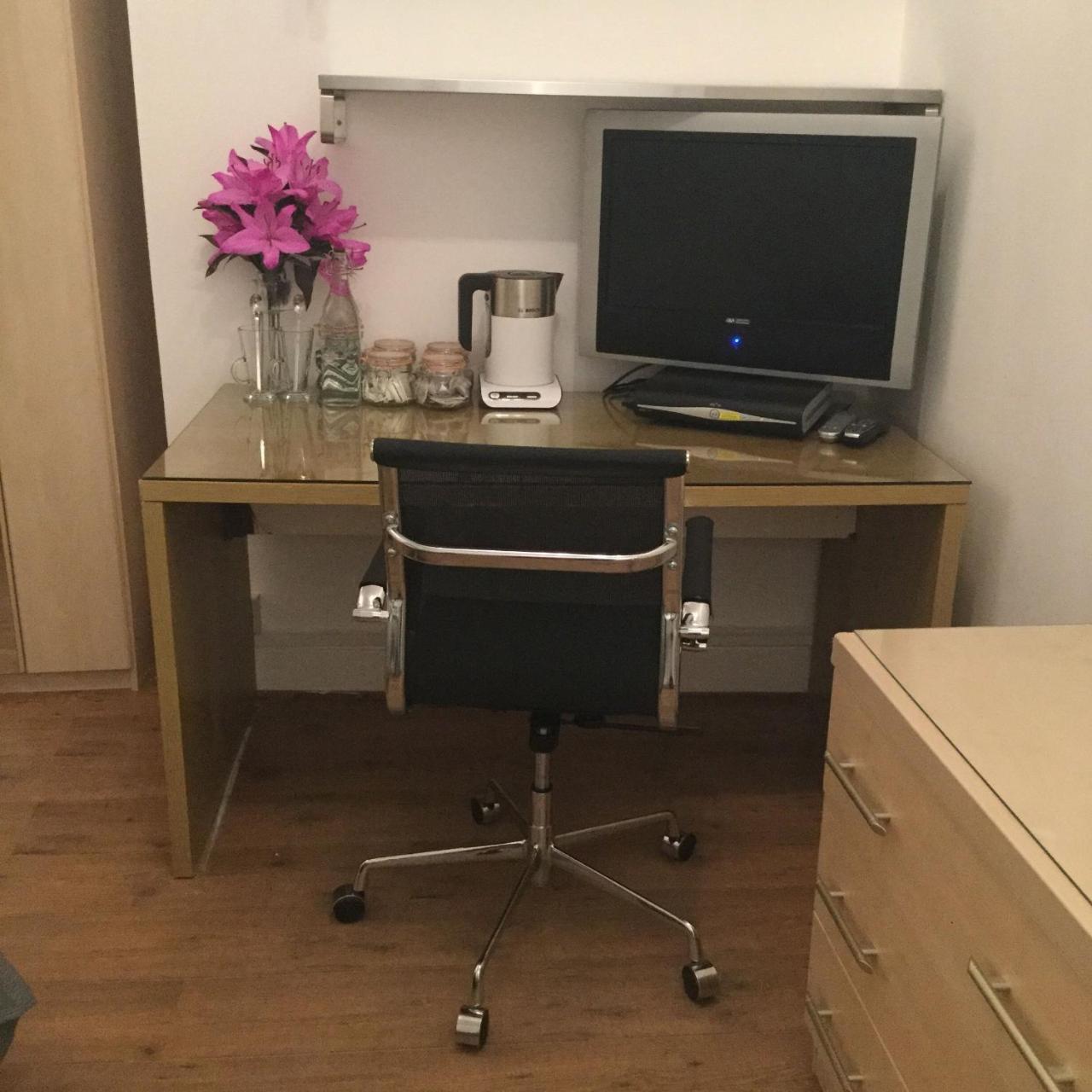 Outram 26 Hotel สต็อกทอน-ออน-ทีส์ ภายนอก รูปภาพ